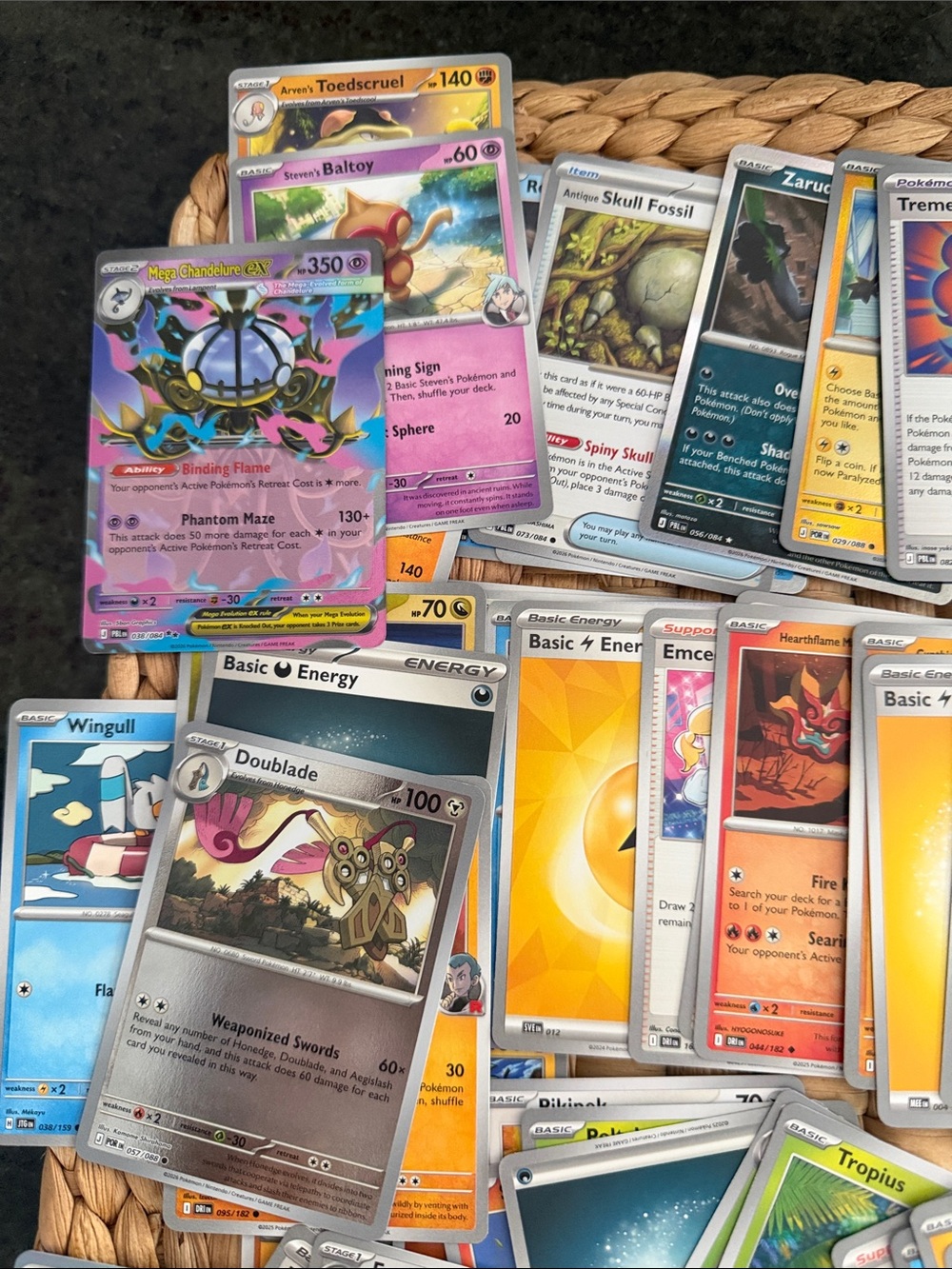 100 plus POKEMON Trading Card Lot - Assorted  Cards EX, Trainer, Energy BUNDLE - Picture 2 of 7